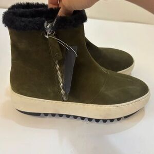 Aquatalia Womens Alison Olive green Suede Ankle Boots Sz 9.5